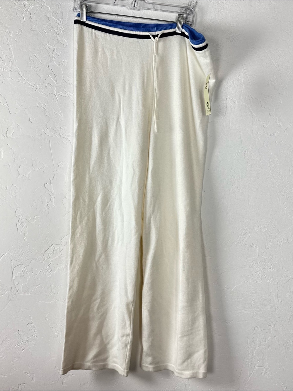 Walmart No Boundaries Sweat Pants Joggers Sweater Knit Stripe Tie Front White